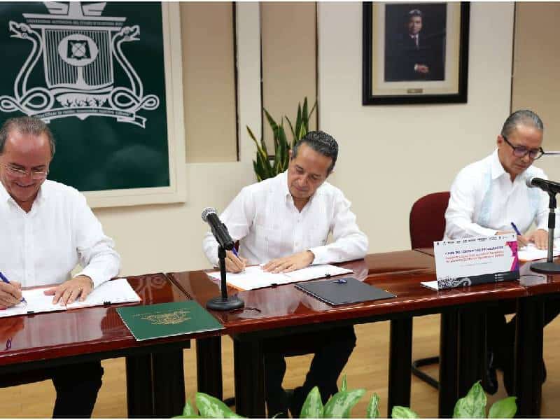 Carlos Joaquín atestiguó la firma para atender el fenómeno de la violencia contra las mujeres