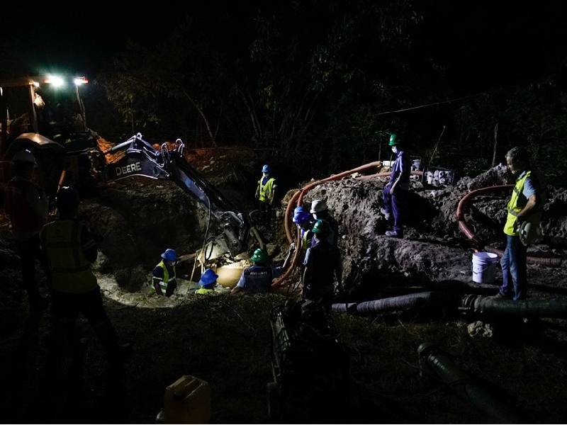 Aguakan atiende una fuga que deja sin agua a buena parte de Cancún e Isla Mujeres