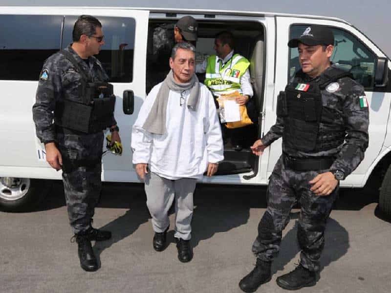 Niega juez prisión domiciliaria a Mario Villanueva