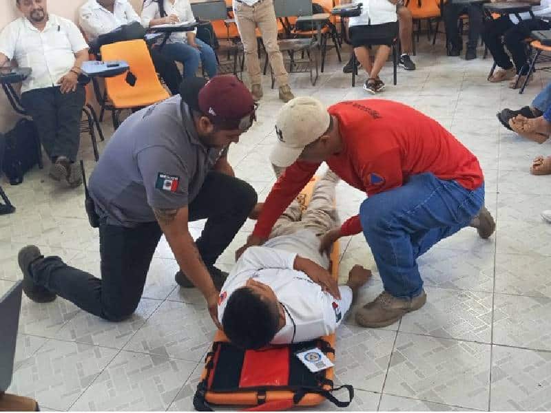 Protección Civil promueve cultura de primeros auxilios entre docentes de primaria