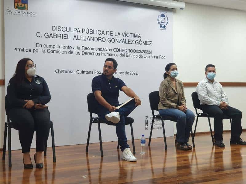Ofrece Fiscalía disculpa a joven