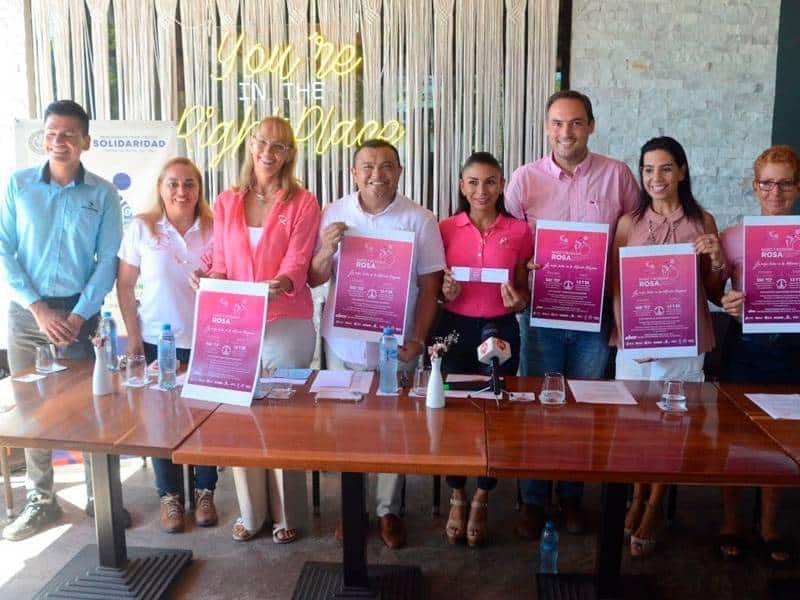 Combinan evento ciclístico y nado en apoyo a la lucha contra el cáncer en Solidaridad