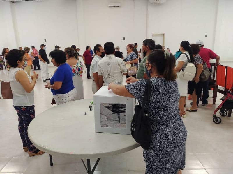 Por primera vez maestros votaron por renovación del SNTE