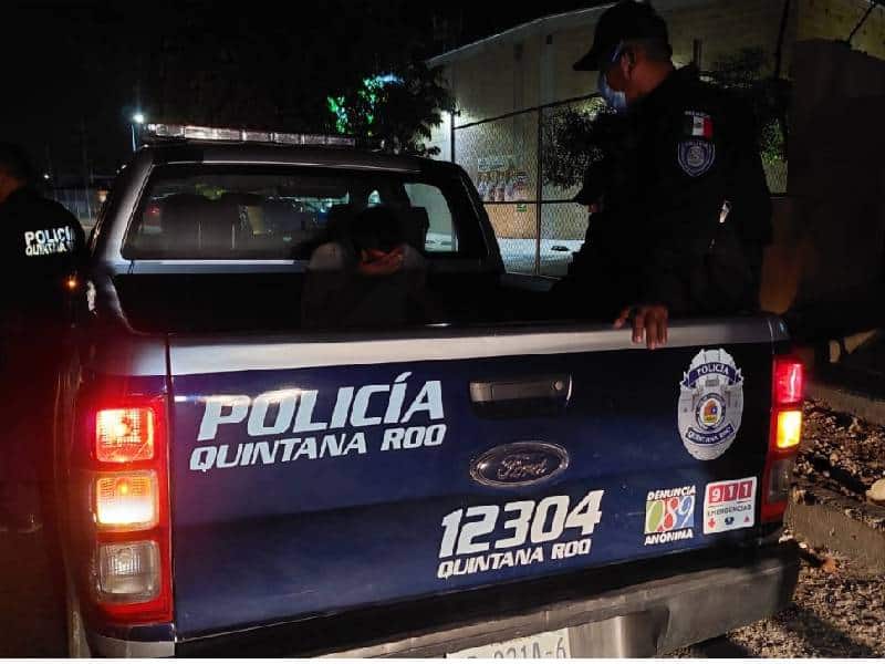 Severamente golpeado por vecinos termina ladrón en Cancún