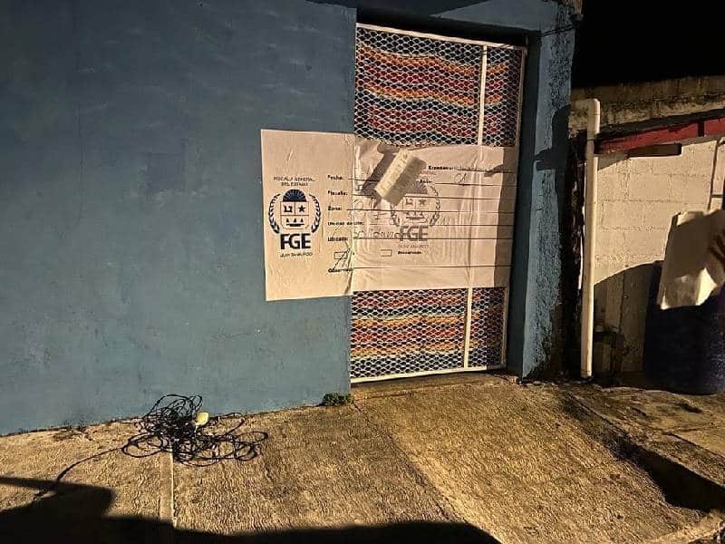Detiene FGE a una persona y aseguran cehículos en diversos cateos en Cozumel