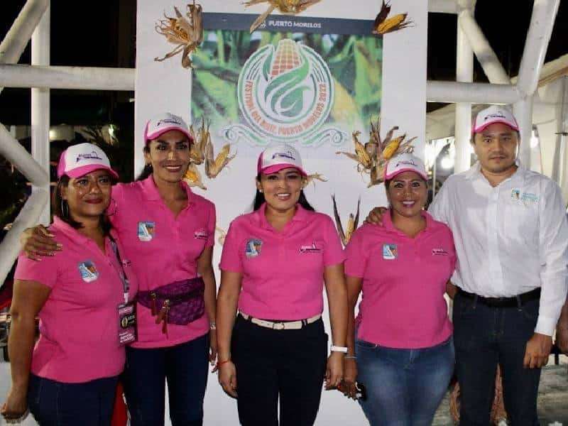 Inaugura Blanca Merari el mercadito nocturno de mujeres emprendedoras