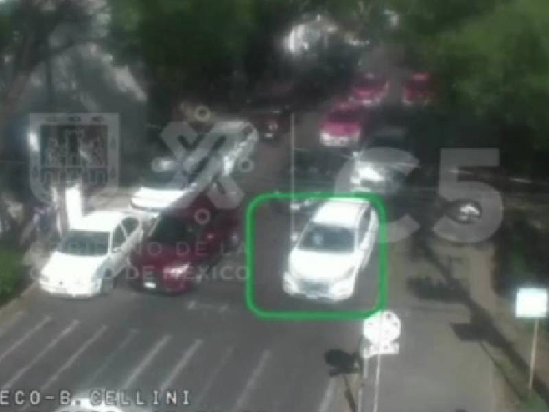 Poli en bici frustró a asaltantes