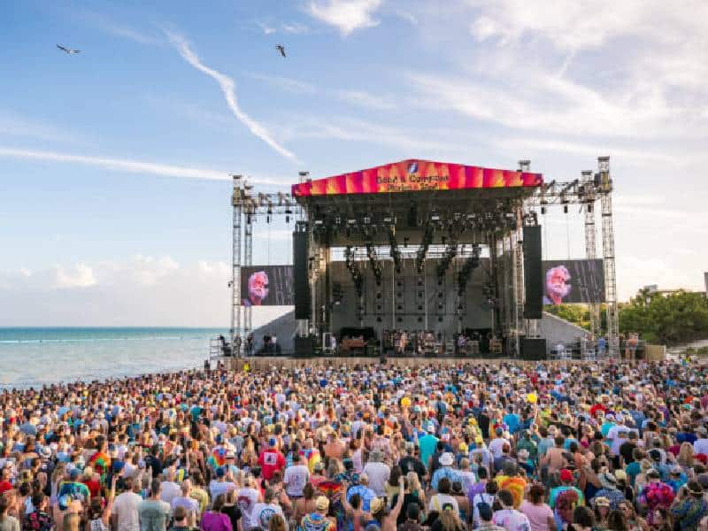 Cancún resurge como imán del espectáculo