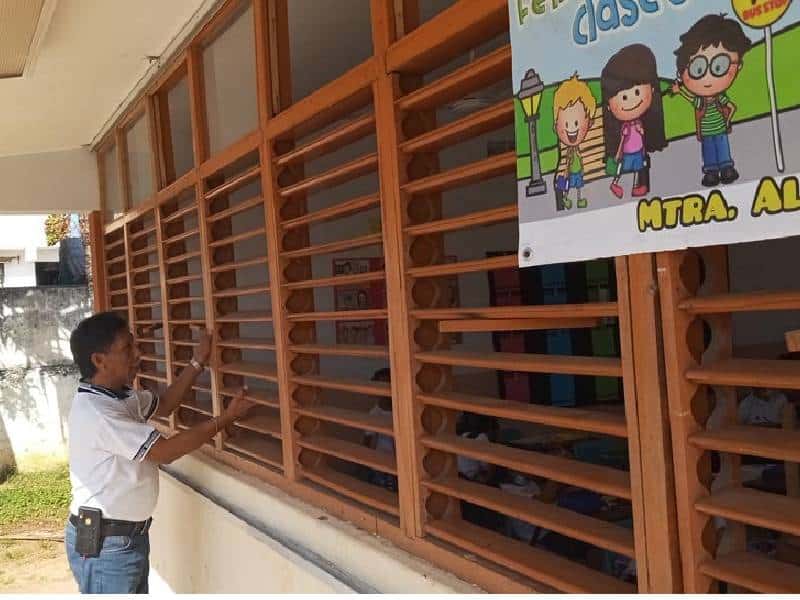 Autoridades mantienen en abandono a primaria de Kantunilkín, según su director