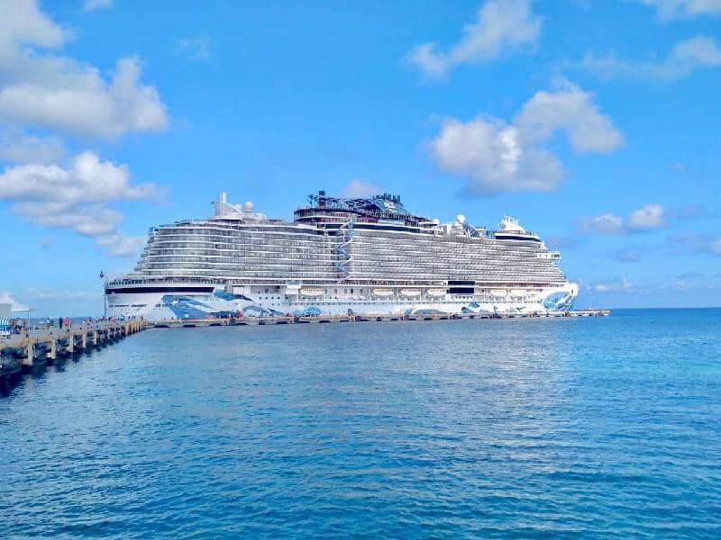 Cozumel recibe por primera ocasión crucero “Norwegian Prima”