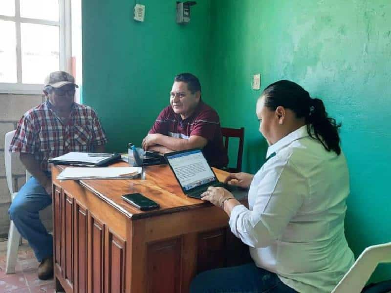 Atienden a ejidatarios de Lázaro Cárdenas