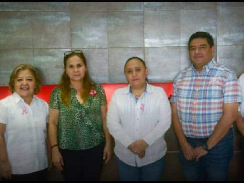 Trabajar con bríos renovados pide Cristina Torres