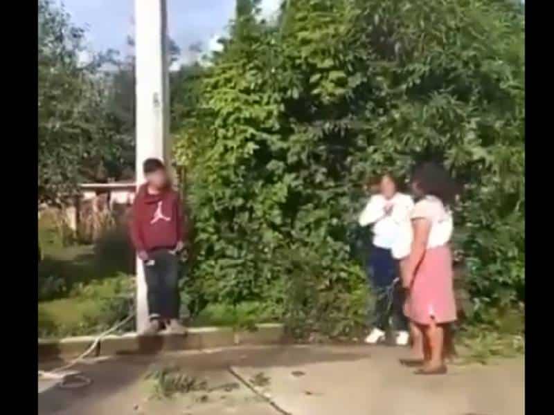 El video del supuesto castigo circula en redes sociales