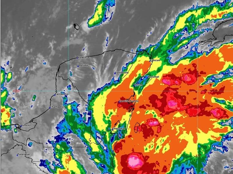 Emiten alerta amarilla por Lisa en Quintana Roo
