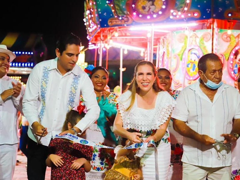 Atenea Gómez inaugura las fiestas de fundación 2022