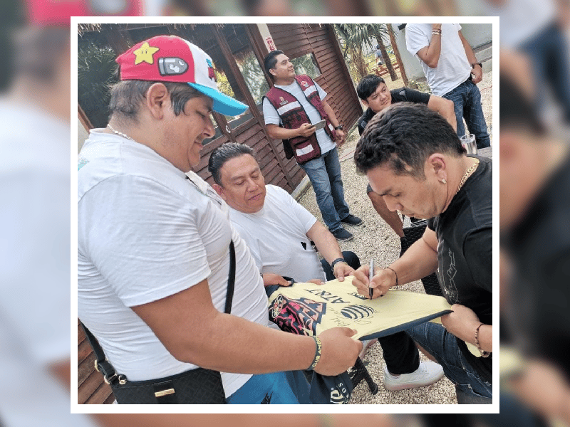 El ex ídolo americanista Salvador Cabañas, motivador de las nuevas generaciones