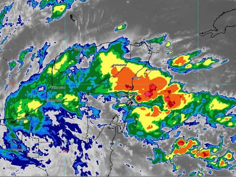 Como tormenta tropical, “Lisa” se aleja de Quintana Roo