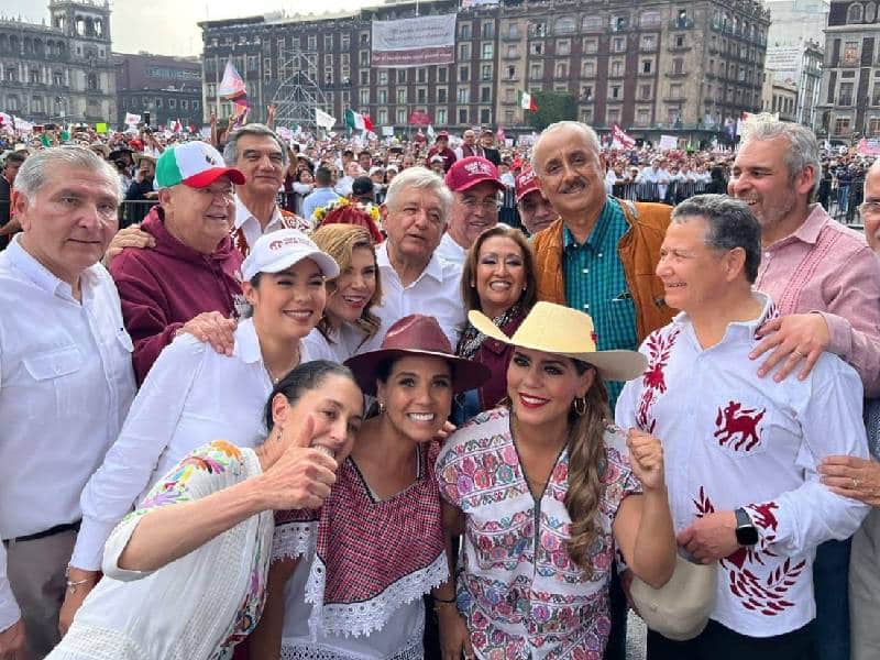 Celebra AMLO logros de la 4T con el pueblo