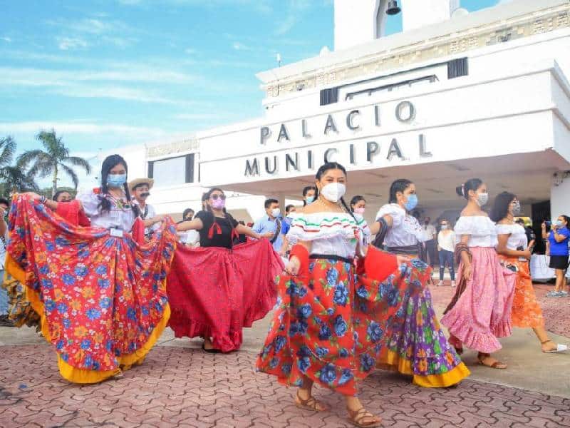 Gobierno municipal convoca al desfile del 20 de noviembre en Solidaridad