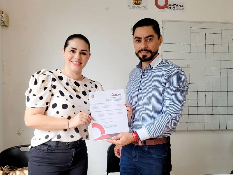 Instituto de Educación para Jóvenes y Adultos tiene nuevo titular en Carrillo Puerto