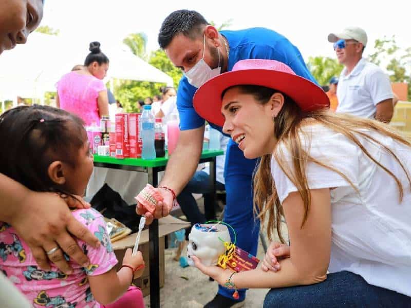 El Sistema DIF de Isla Mujeres atiende a la comunidad de Francisco May