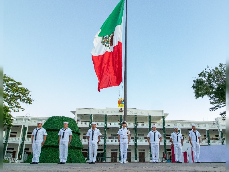 Mara Lezama encabeza la ceremonia conmemorativa del natalicio de Andrés Quintana Roo