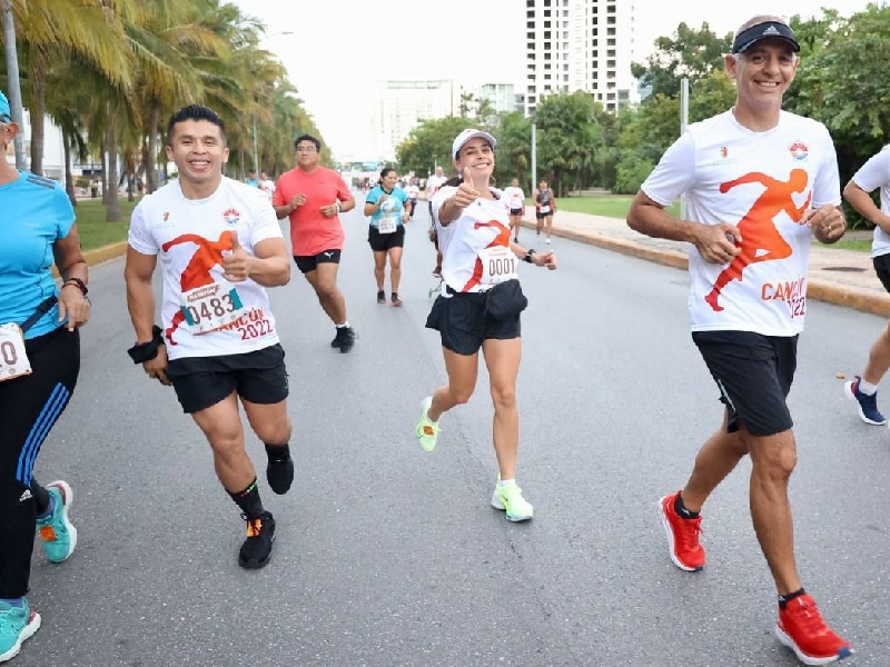 Promueve Ana Paty identidad cancunense con competencia deportivas