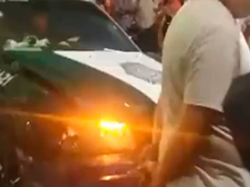 policía