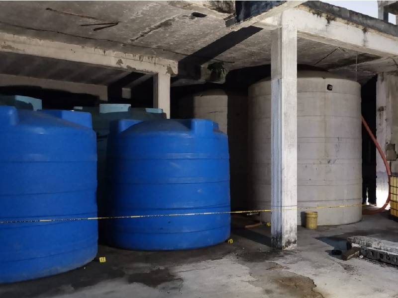 Detectan “huachicoleo” en una bodega de Quintana Roo