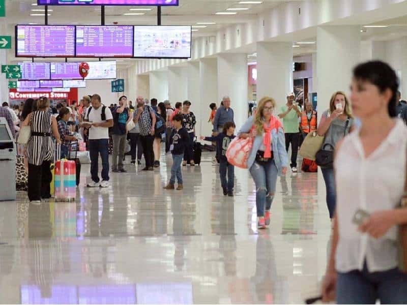 El aeropuerto de Cancún, con 553 operaciones para este día