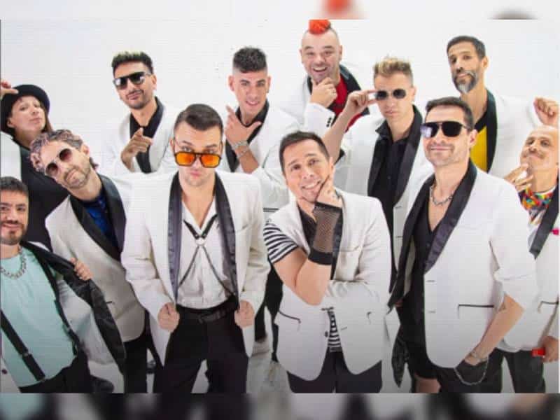 Los Caligaris despiden a músico por atacar a mexicanos