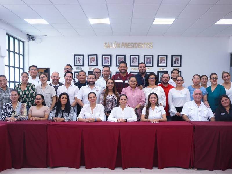 Refuerza Ana Paty líneas de acción en su Gobierno