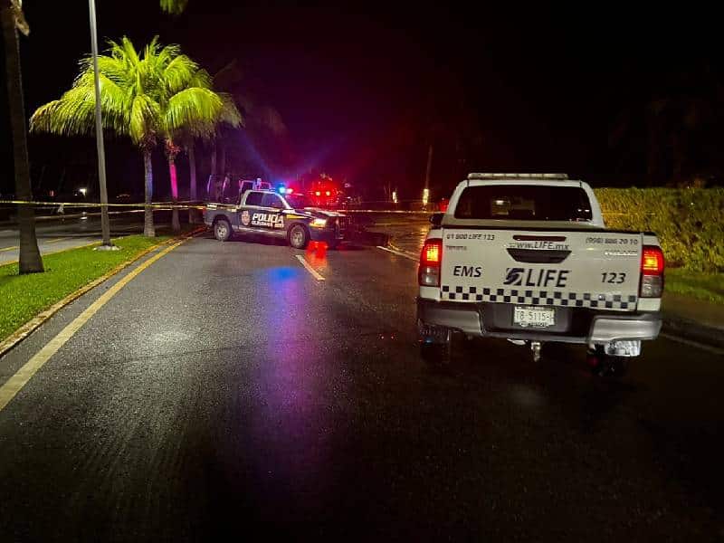 Tres personas fallecen en accidente en la zona hotelera de Cancún