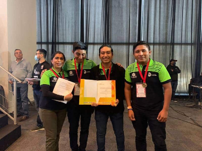 Alumnos de Tecnológico de Carrillo Puerto obtienen acreditaciones internacionales en San Luis Potosí