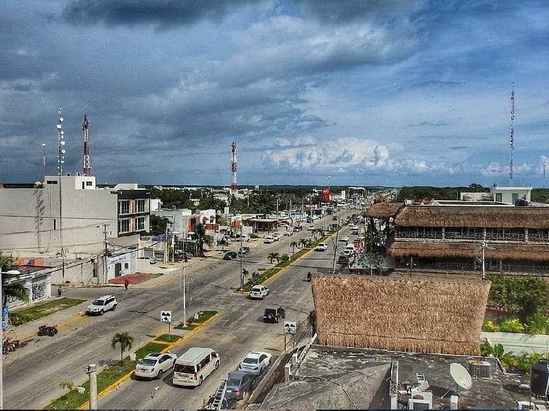 Sin modificaciones, horario comercial en zona costera de Tulum durante temporada alta