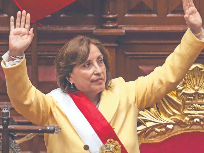 Presidenta de Perú lamenta rechazo del Congreso de anticipar comicios ante protestas sin cese