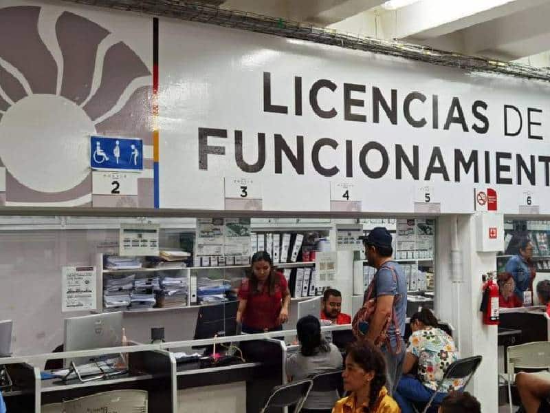 Facilitamos trámites para los empresarios cancunenses: Ana Paty Peralta