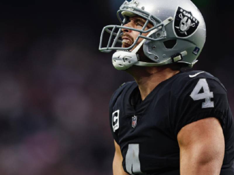 “Me rompe el corazón” Derek Carr se despide de los Raiders con carta