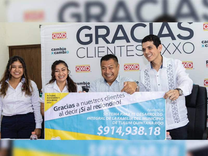 Recibe DIF-Tulum donativo recaudado por tiendas Oxxo