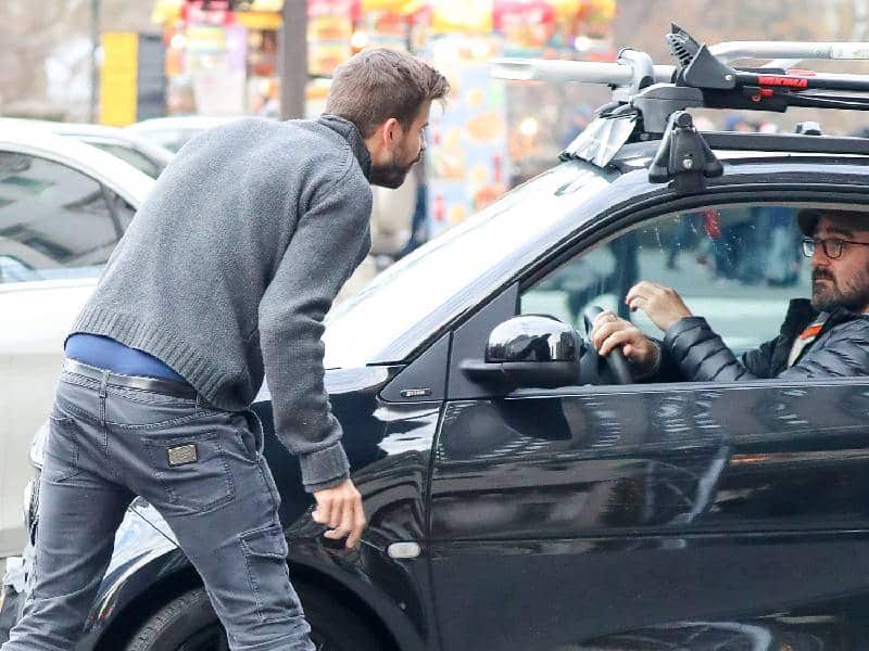 Gerard Piqué protagoniza discusión con un paparazzi