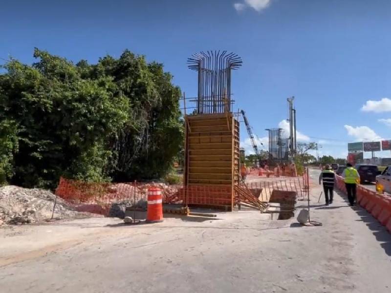 Avanza obras del puente Nichupté 