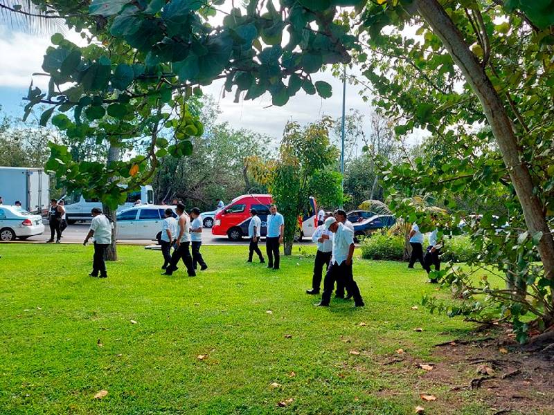 Preparan sanciones administrativas a taxistas que bloquearon la Zona Hotelera de Cancún