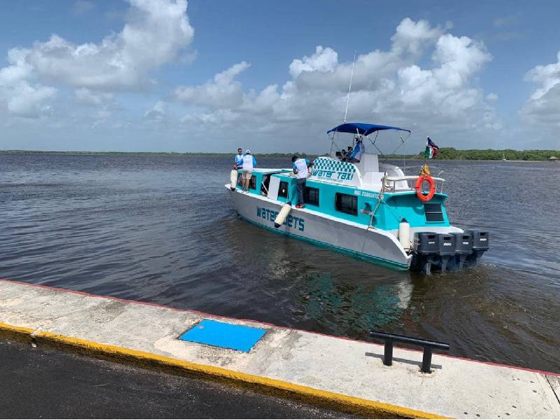Conexión marítima con Belice, viento en popa