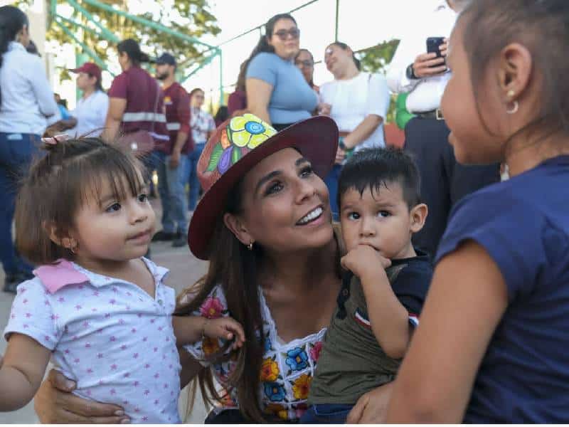 Mara Lezama lleva juguetes, diversión y convivencia a la niñez de la zona cañera