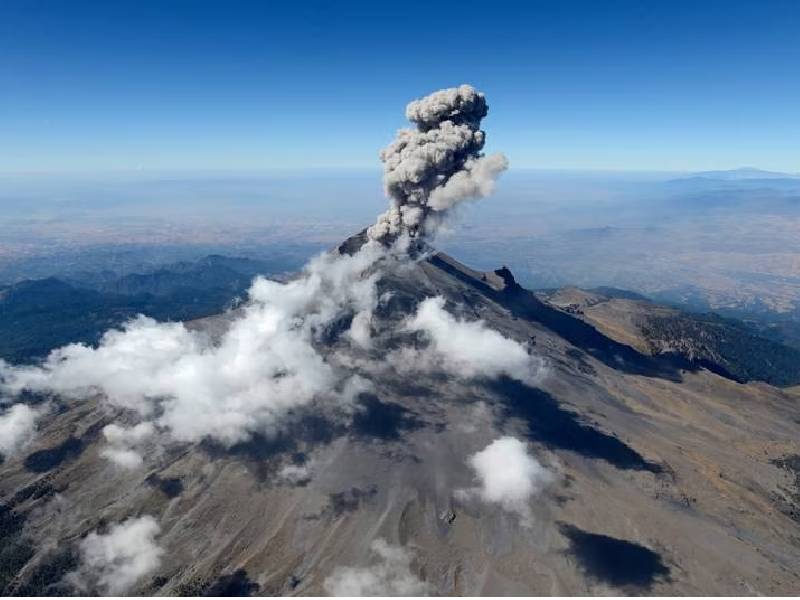 Madruga Don Goyo con explosión y estruendo