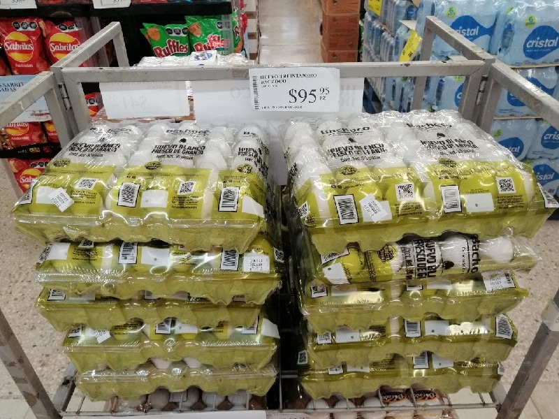 Aumento en precio de pollo y huevo por gripe aviar