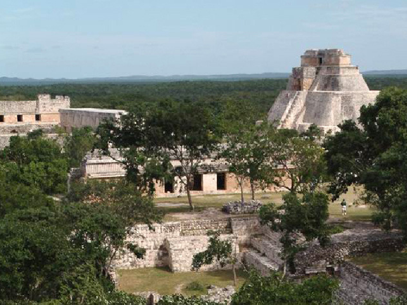 Avanzan obras de rescate en Uxmal
