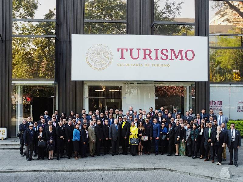Destacan la importancia de los Guías de turistas en el éxito de la actividad en México