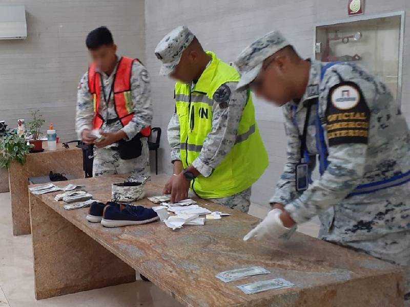 Trataba de sacar del país más de un millón de pesos sin declarar