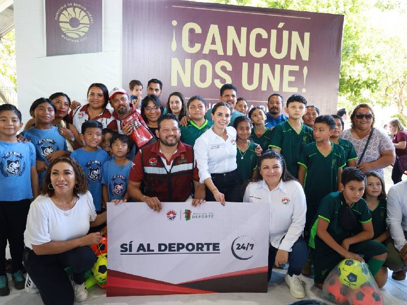 Más de 2,500 personas reciben atención en la Primera Jornada de Atención Ciudadana en Cancún